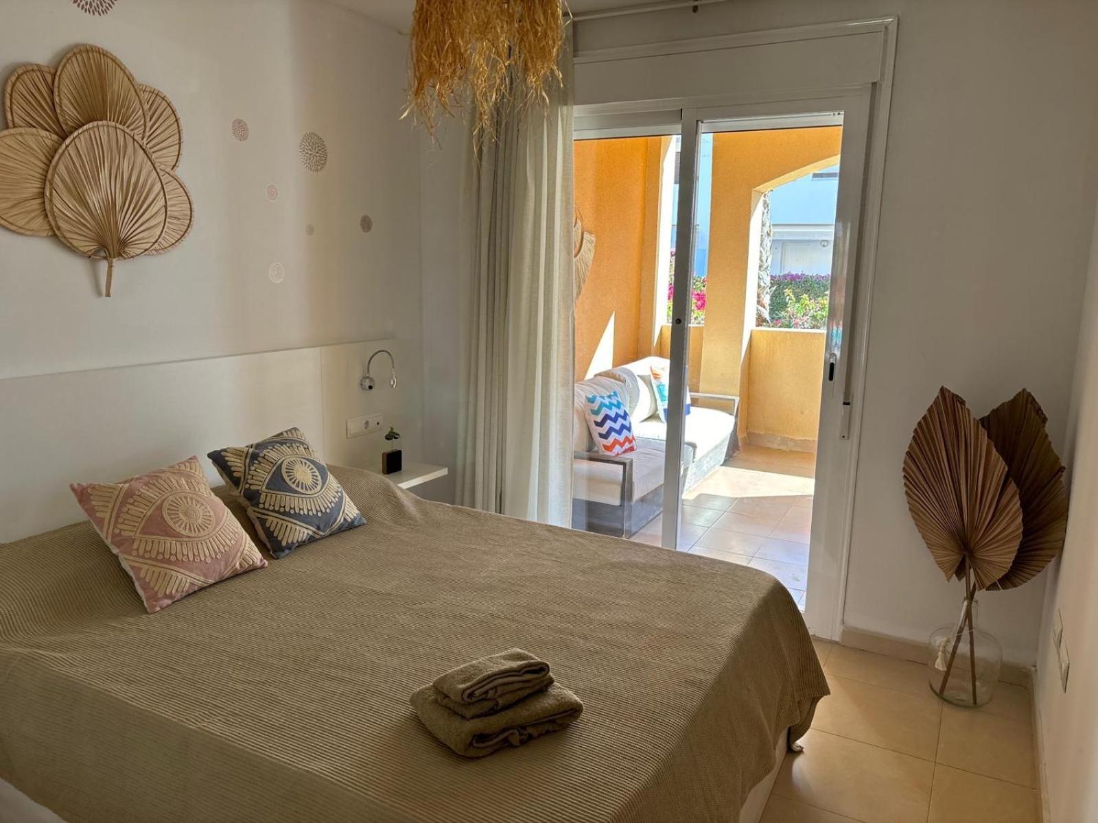 Апартаменти Bajo Con Jardin A Pie De Playa Y Piscina Comunitaria Con Jacuzzi Playas de Vera Екстер'єр фото